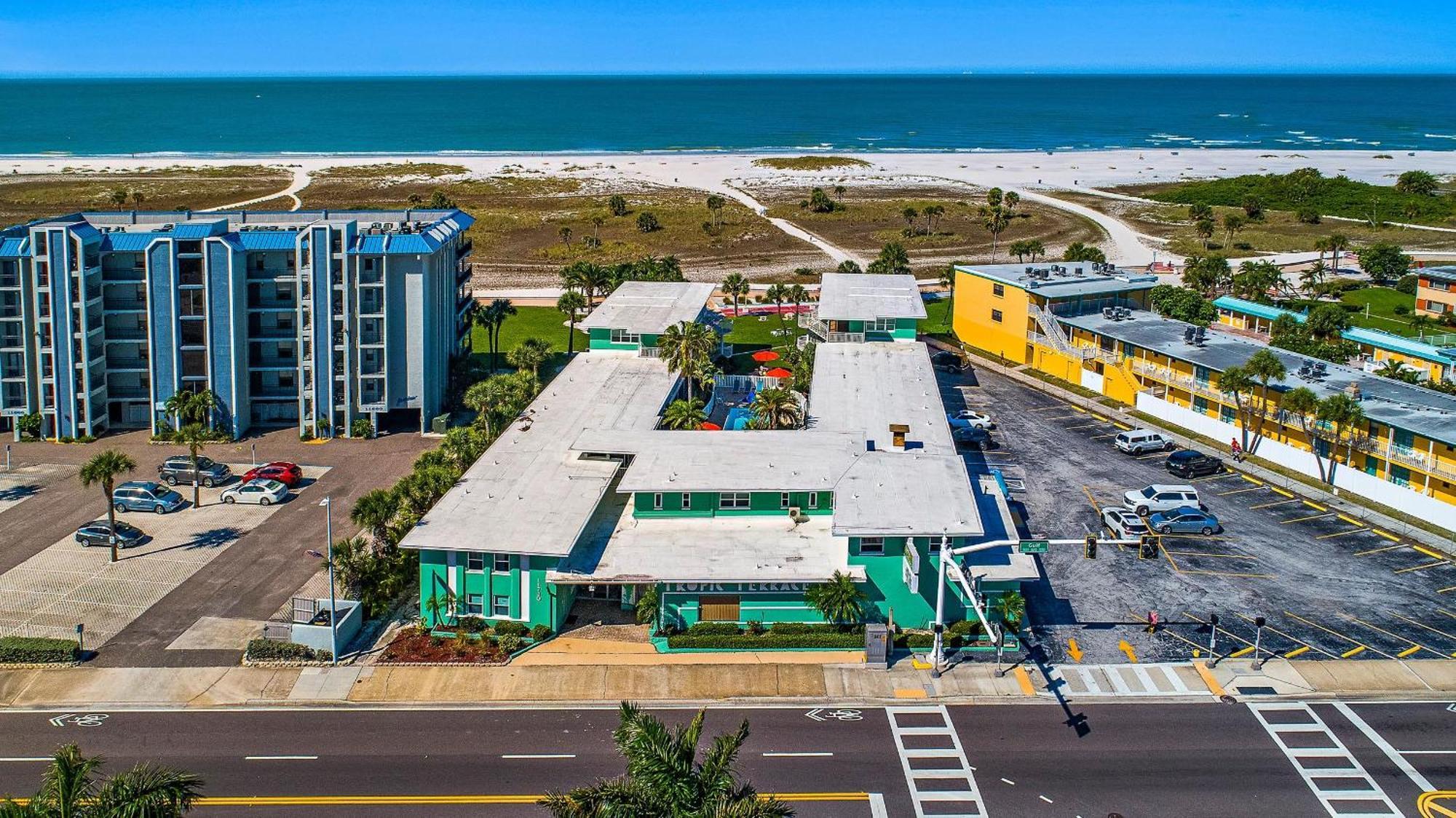 Tropic Terrace #41 - Beachfront Resort St. Pete Beach Exteriér fotografie